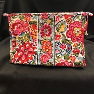 Vera Bradley make up bag, rare Hope Garden pattern